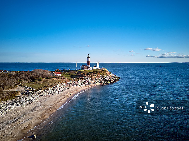 美国纽约长岛蒙托克灯塔和海滩航拍图片素材