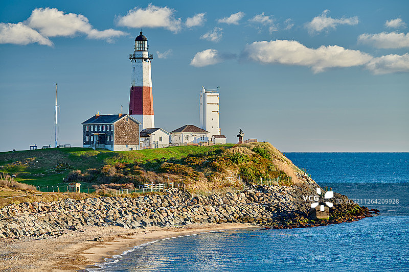 美国纽约长岛蒙塔克灯塔和海滩图片素材