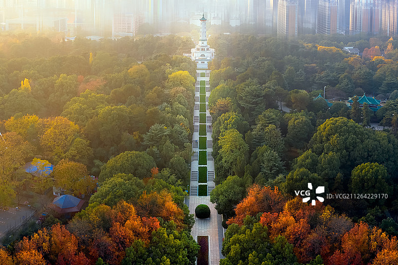 烈士塔秋色图片素材