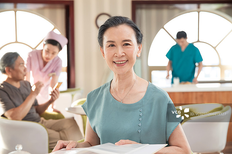 幸福老人图片素材