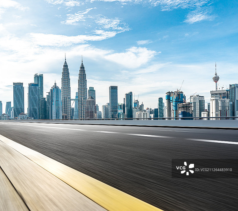 吉隆坡城市天际线与高速公路图片素材