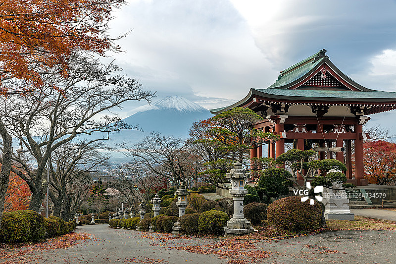 日本箱根平和公园富士山图片素材