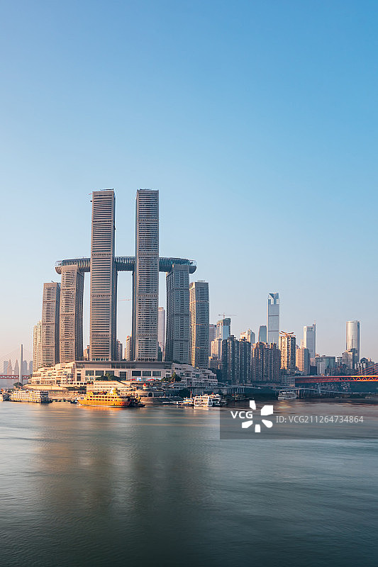 中国重庆朝天门码头低角度晴天风光图片素材