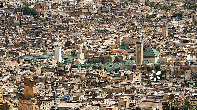 俯瞰摩洛哥菲斯麦地那老城区图片素材