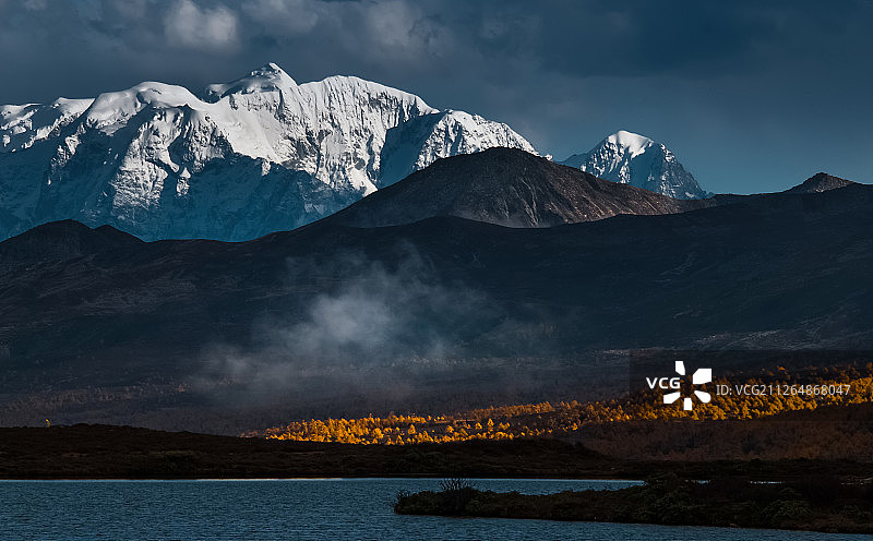 残阳一抹秋图片素材