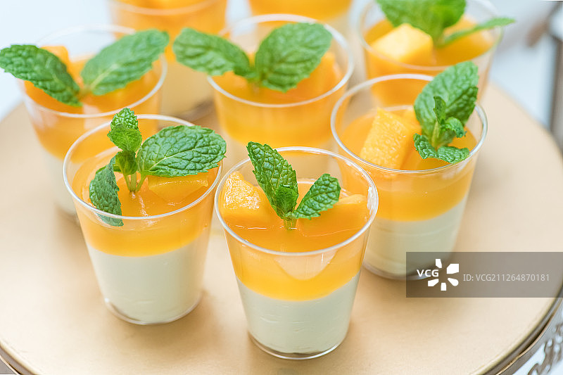 芒果慕斯杯图片素材