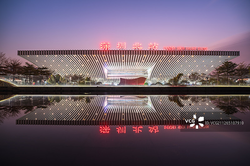 深圳北站高铁站黄昏图片素材
