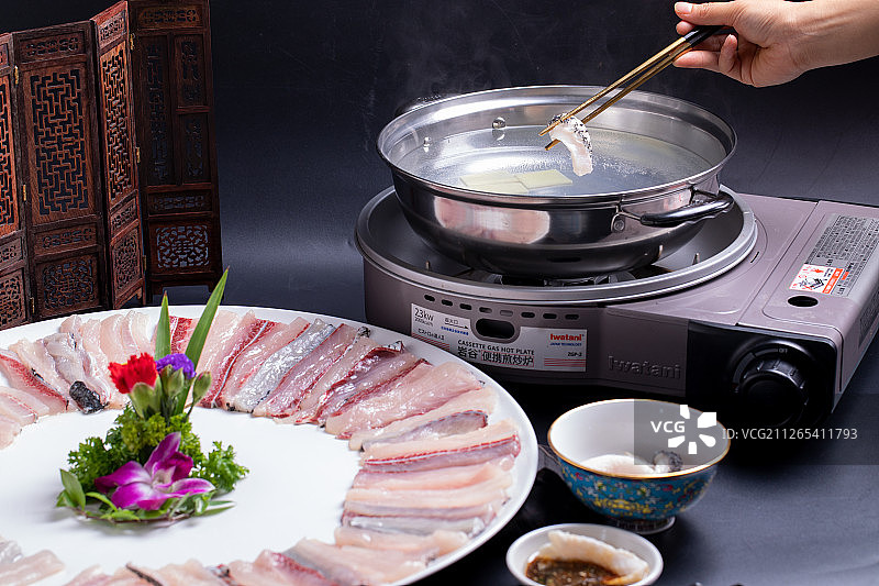 粤式打边炉（无骨大头鱼片）图片素材