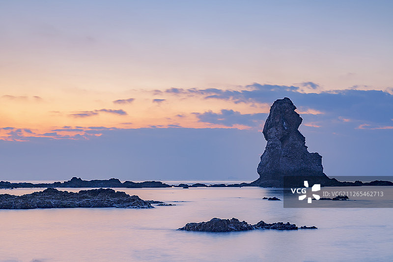 青岛石老人海上日出图片素材