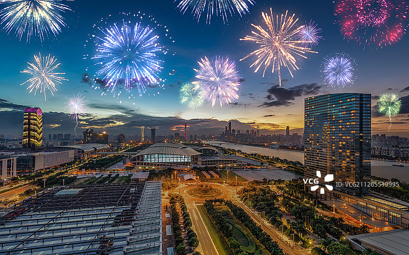 元旦过年春节新年贺岁彩色烟花广州琶洲展馆中心夜景城市高楼建筑图片素材