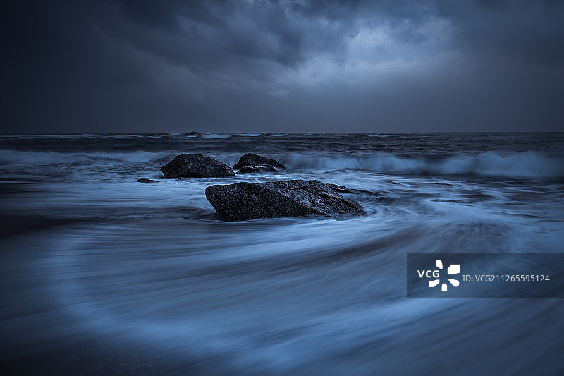 月夜海浪自然风光图片素材