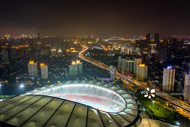 航拍上海体育场夜景图片素材