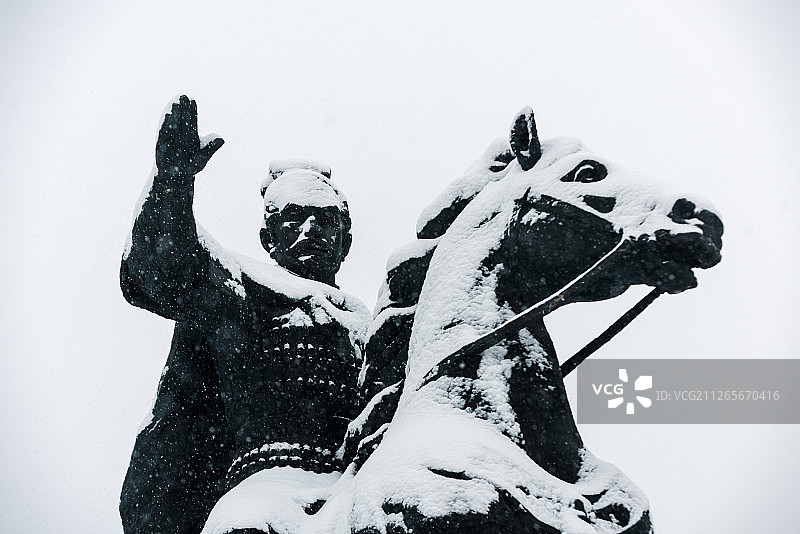 雪中的汉光武帝刘秀图片素材