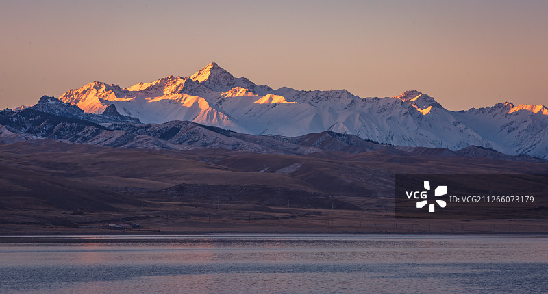 日照金山日出图片素材