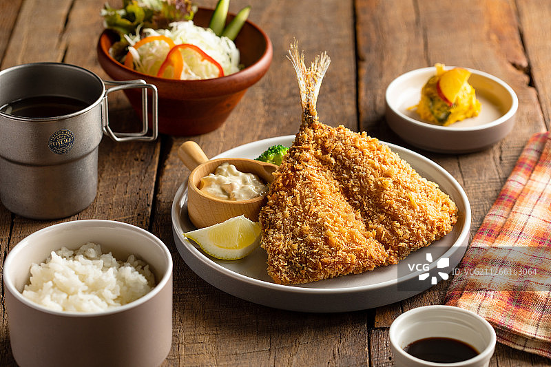 鞭炮茨菇鲊鱼套餐图片素材