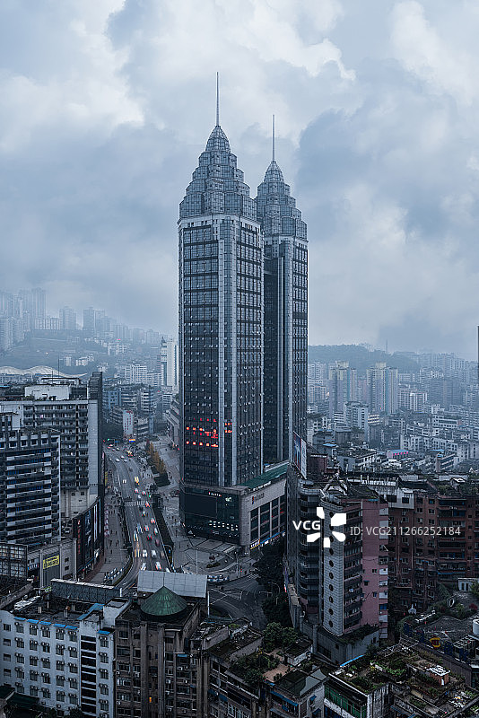 航拍重庆市涪陵区泽胜中央广场双子塔城市图片素材