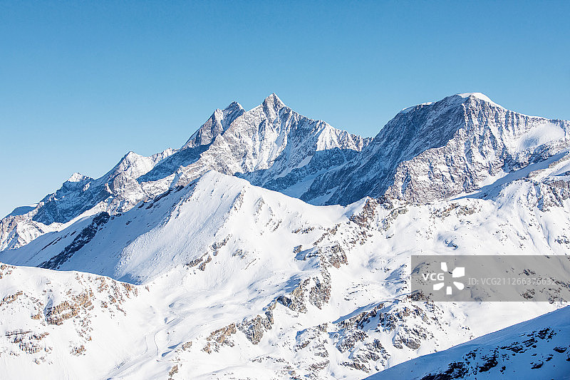 瑞士雪山景观图片素材