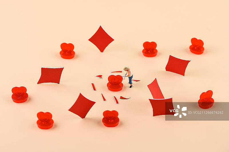 情人节主题纸牌人偶创意图片素材