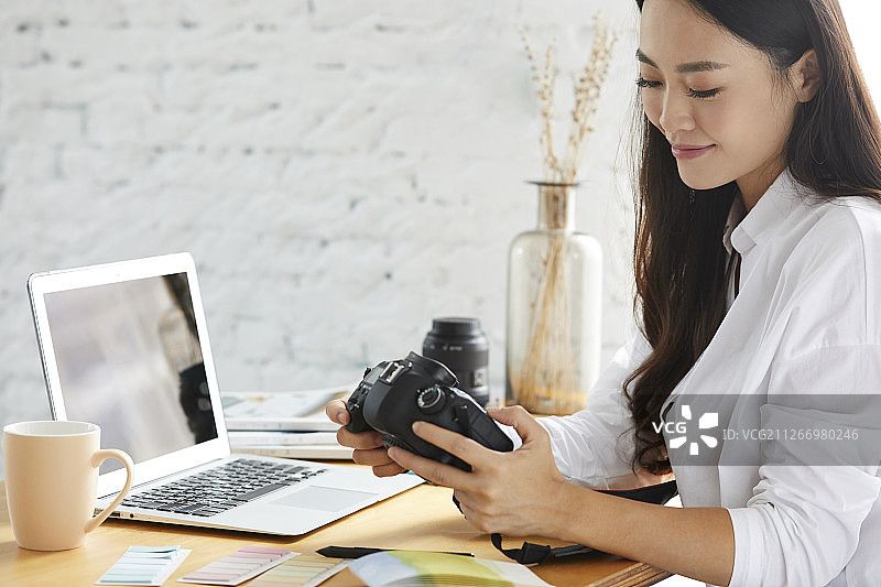 女摄影师图片素材