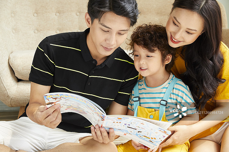 谈论家庭生活方式图画书图片素材