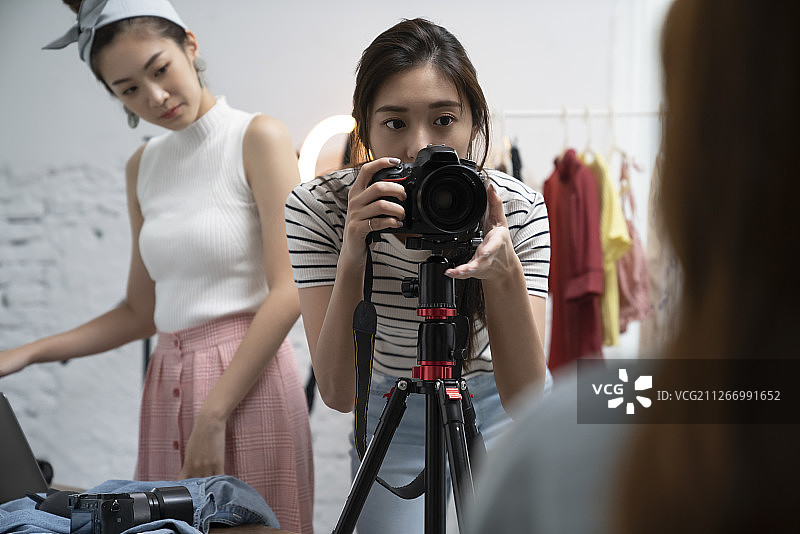 影棚拍摄图片素材