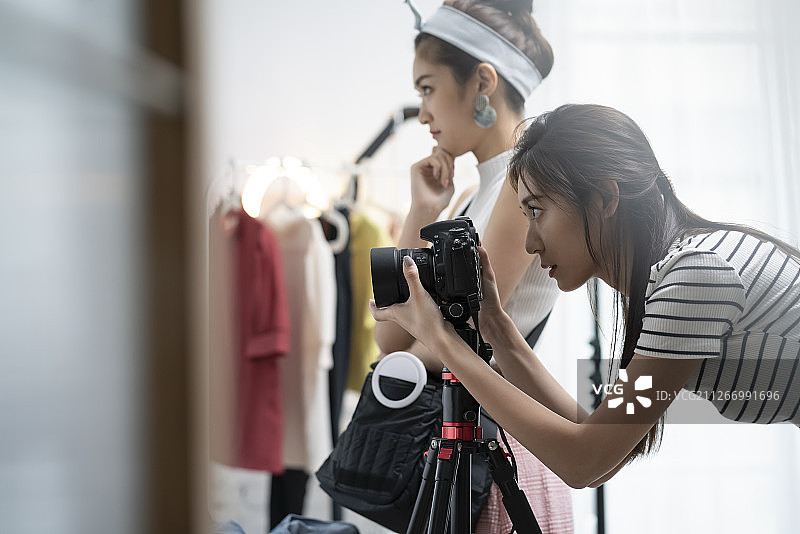 影棚拍摄图片素材