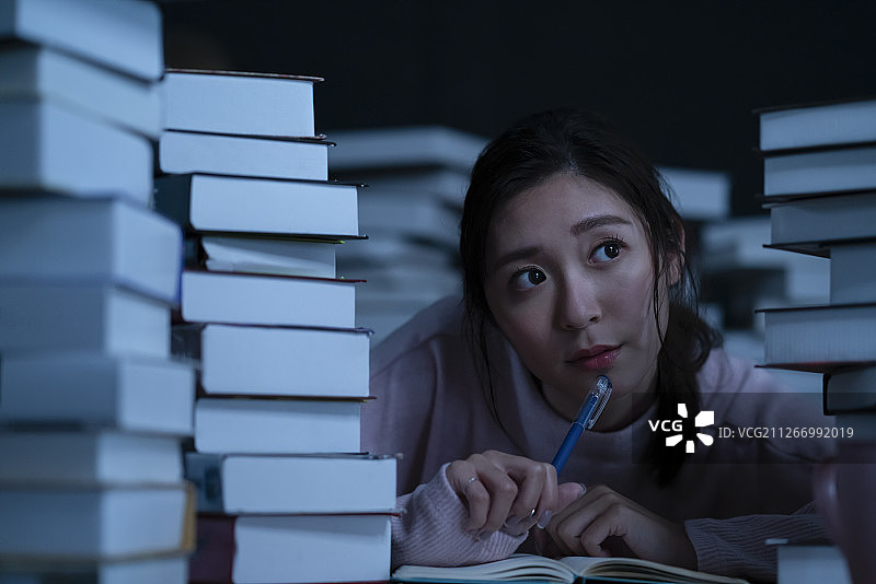 夜晚学习图片素材