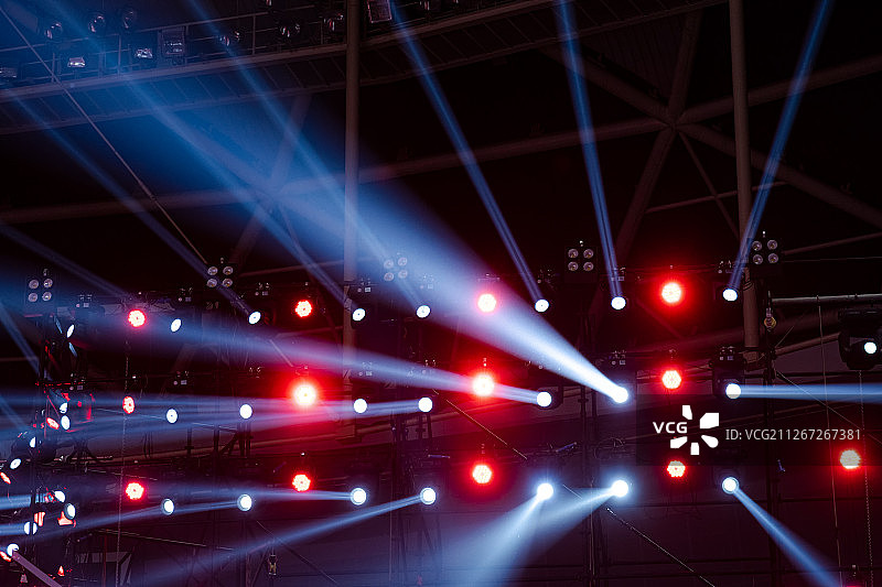 室内演唱会舞台灯光效果图片素材