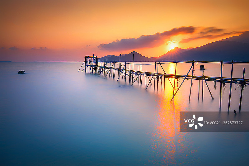 梦幻水头桥图片素材