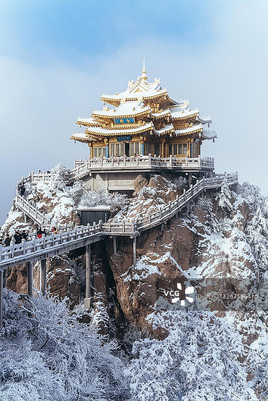 河南洛阳老君山雪景图片素材