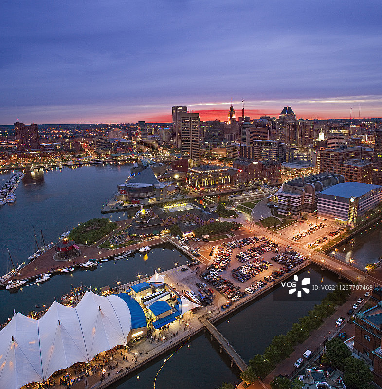 从万豪海滨酒店看到的内港和巴尔的摩市中心图片素材