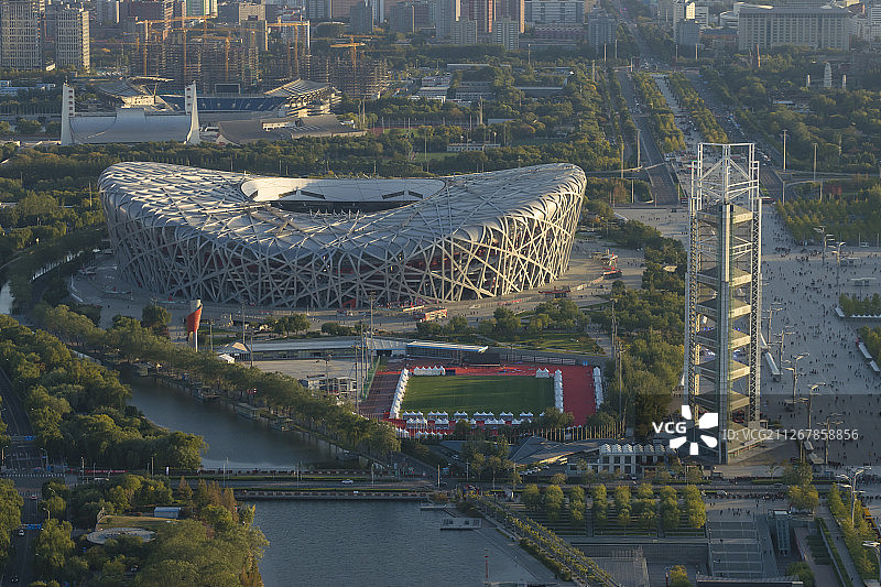 航拍视角的鸟巢图片素材