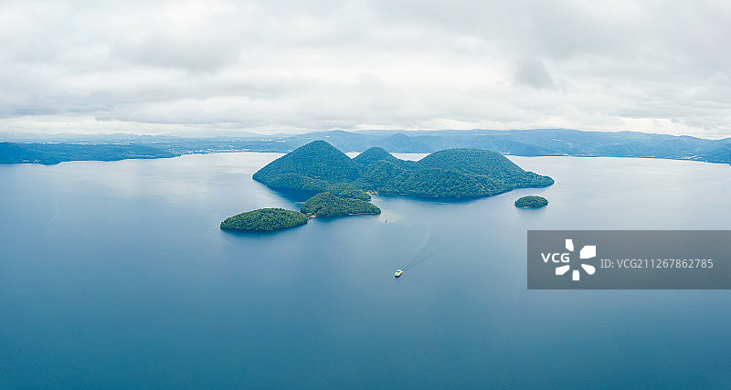 日本北海道洞爷湖航拍户外风光图片素材
