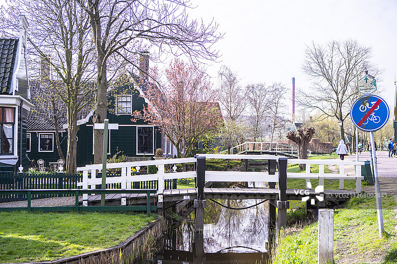 荷兰风车村的美景图片素材