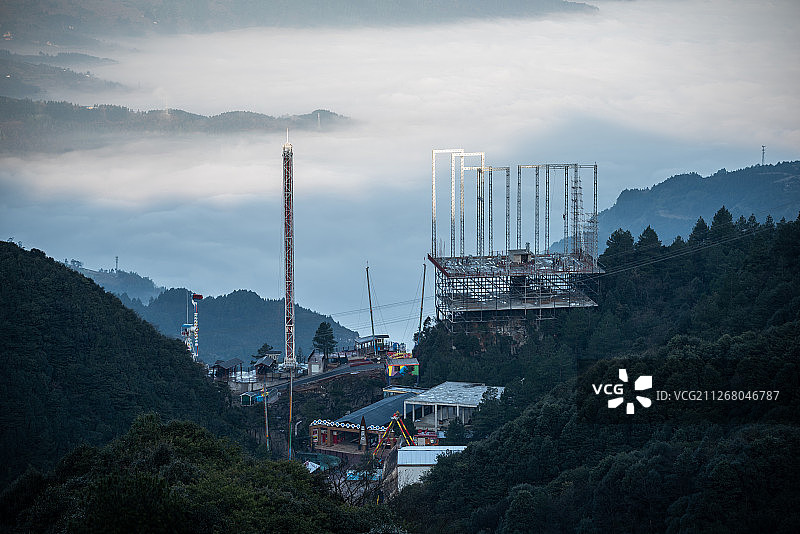 重庆市綦江区黑山谷万盛奥陶纪晨雾云海山景图片素材