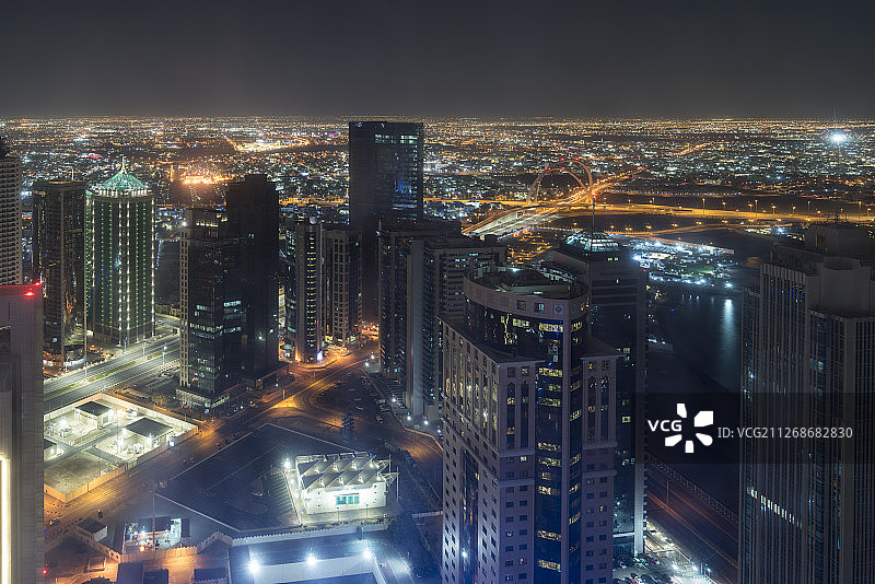 卡塔尔多哈天际线夜景图片素材