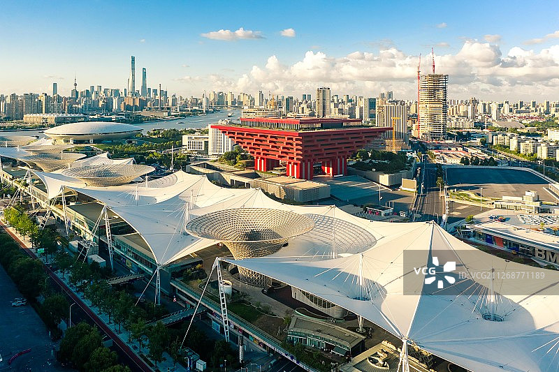 上海浦东世博园世博源中国馆航拍—蓝天白云图片素材