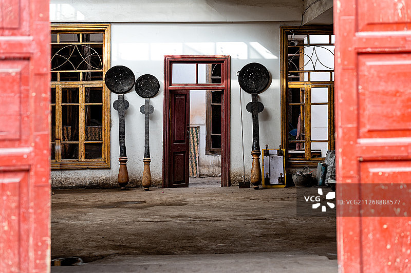 维族铁匠铺图片素材