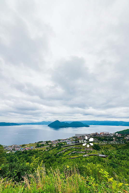 日本北海道洞爷湖户外风光高视角图片素材