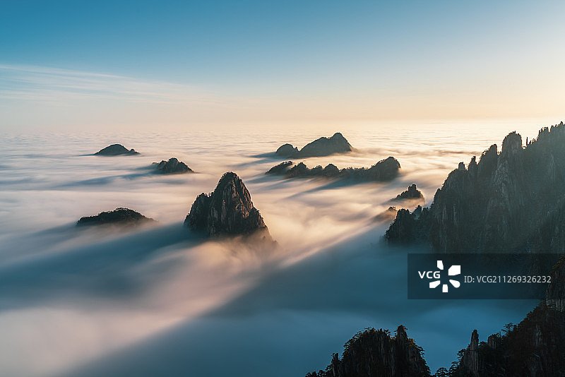 冬季的黄山风景区云海美景图片素材