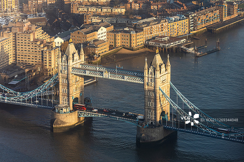 伦敦塔桥与泰晤士河图片素材