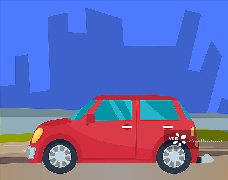 在城市道路上行驶的红色汽车图片素材
