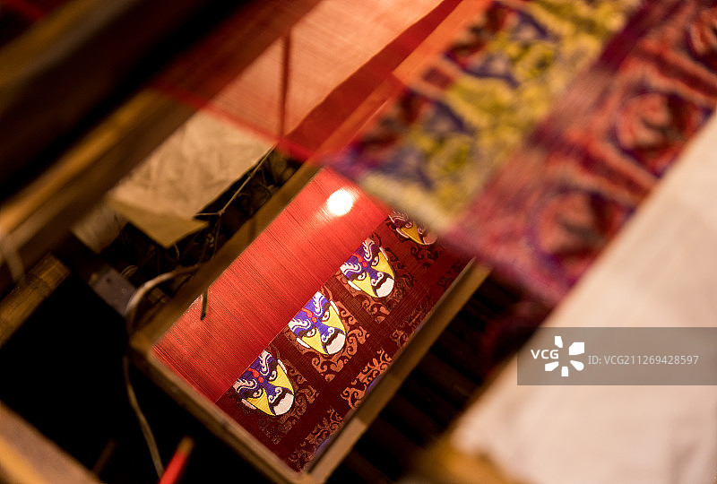 蜀绣川剧脸谱图片素材