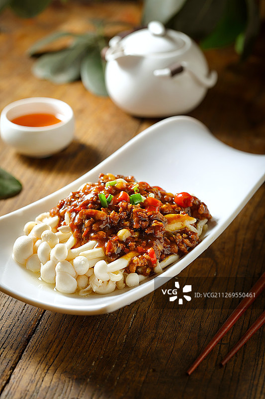 酱肉白玉菇图片素材