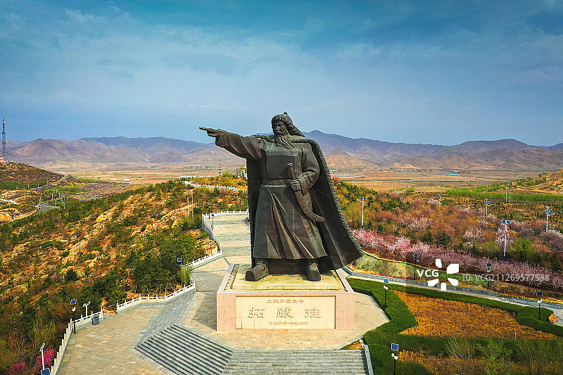 拓跋珪像+内蒙古乌兰察布市凉城县拓跋珪公园图片素材