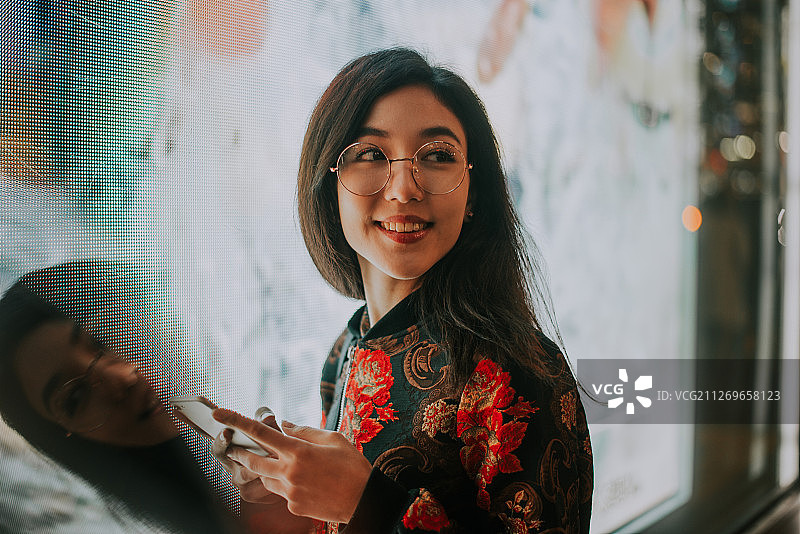 年轻日本女孩肖像图片素材