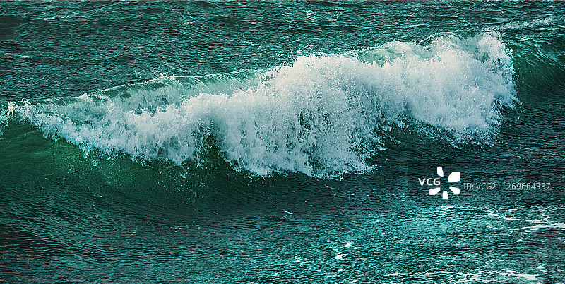 雄伟的海浪图片素材