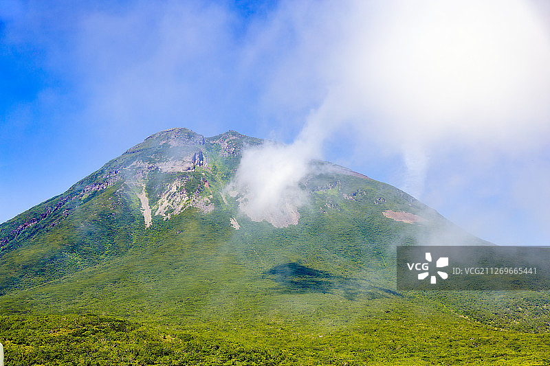 日本北海道知床国家公园罗臼岳图片素材