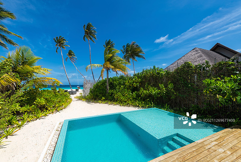 马尔代夫海景度假别墅泳池户外风光图片素材