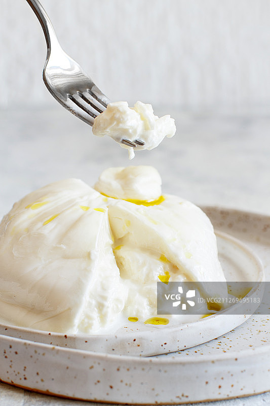 新鲜意大利布拉塔奶酪图片素材